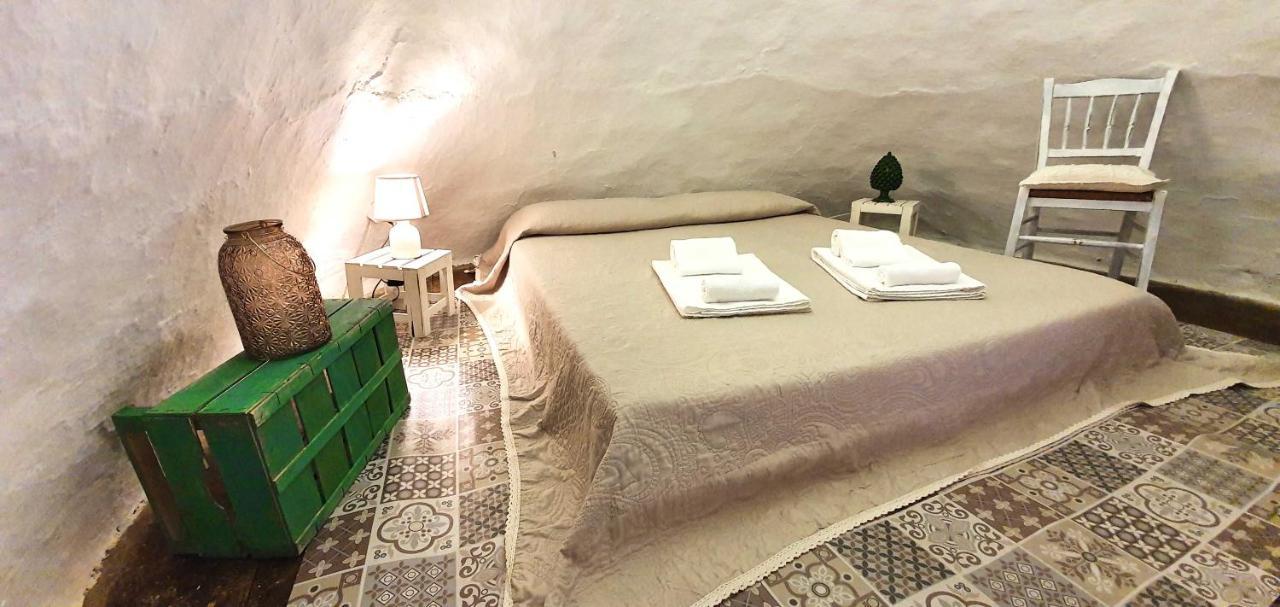 알베르벨로 Trulli Antica Fonte B&B 외부 사진